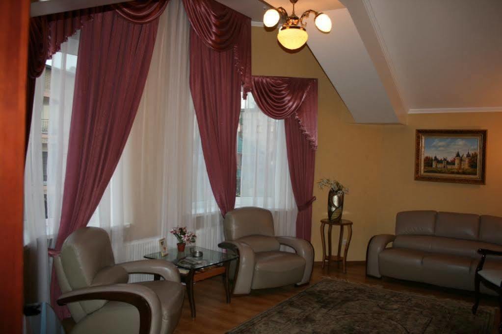 Hotel Prague Zaporizhia Exterior foto